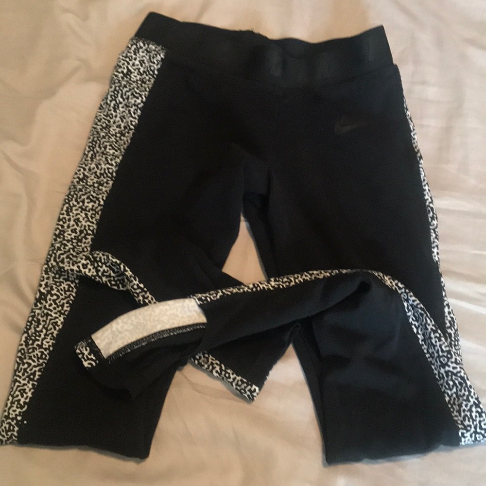 Nike workout pants size small